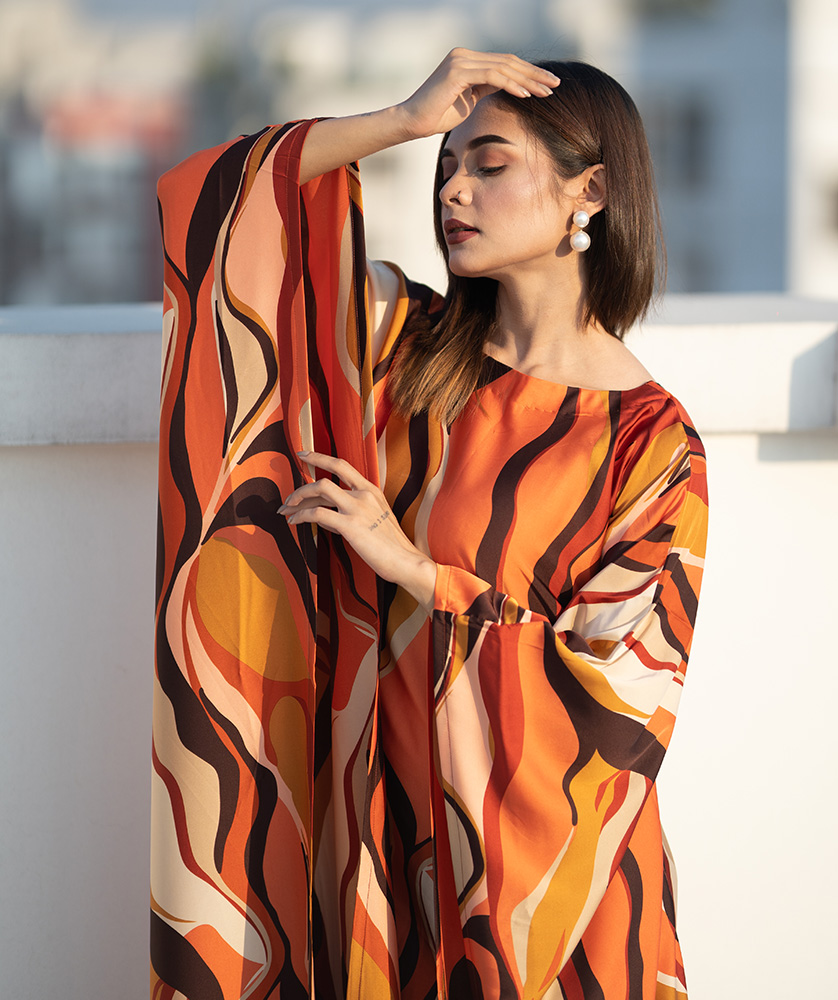 Abastract Line Printed Kaftan Web 1